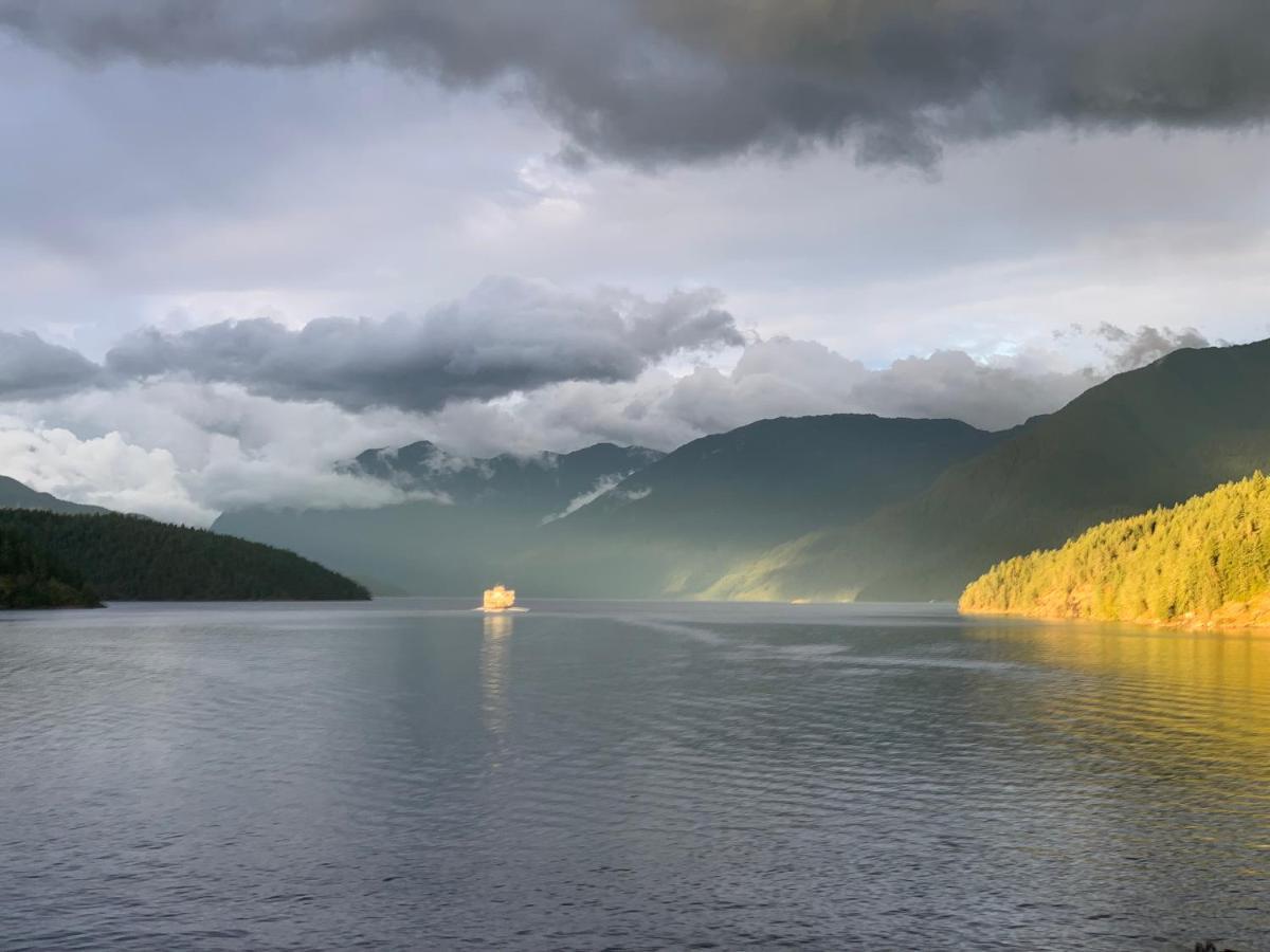 Bed and Breakfast Earls Cove Orca View Egmont Exteriér fotografie